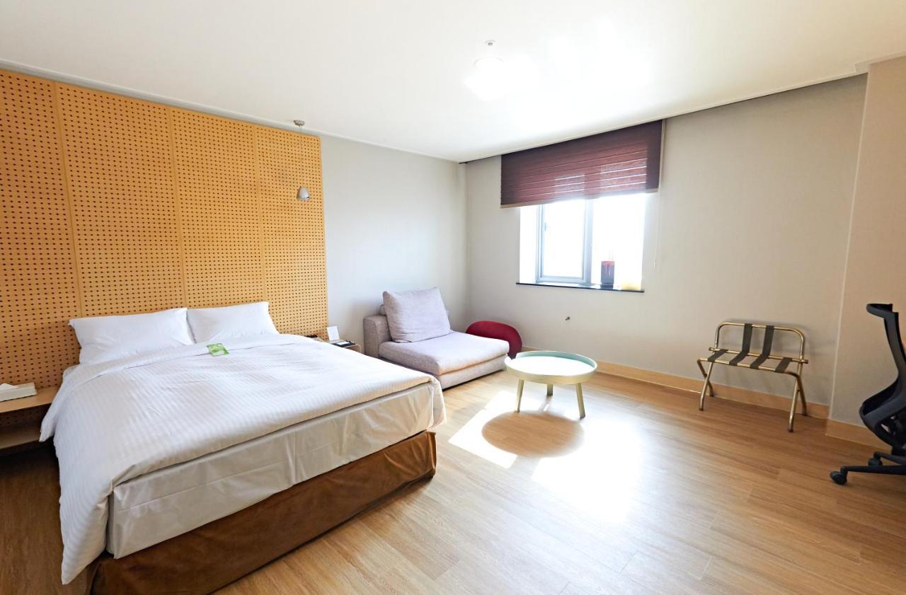 Changwon Hotel Exterior photo