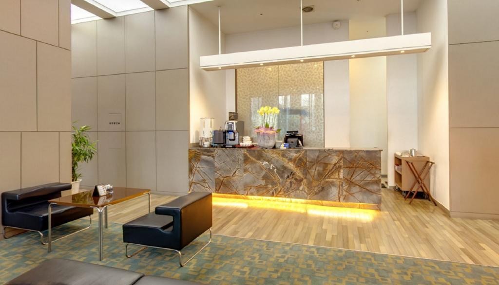 Changwon Hotel Exterior photo