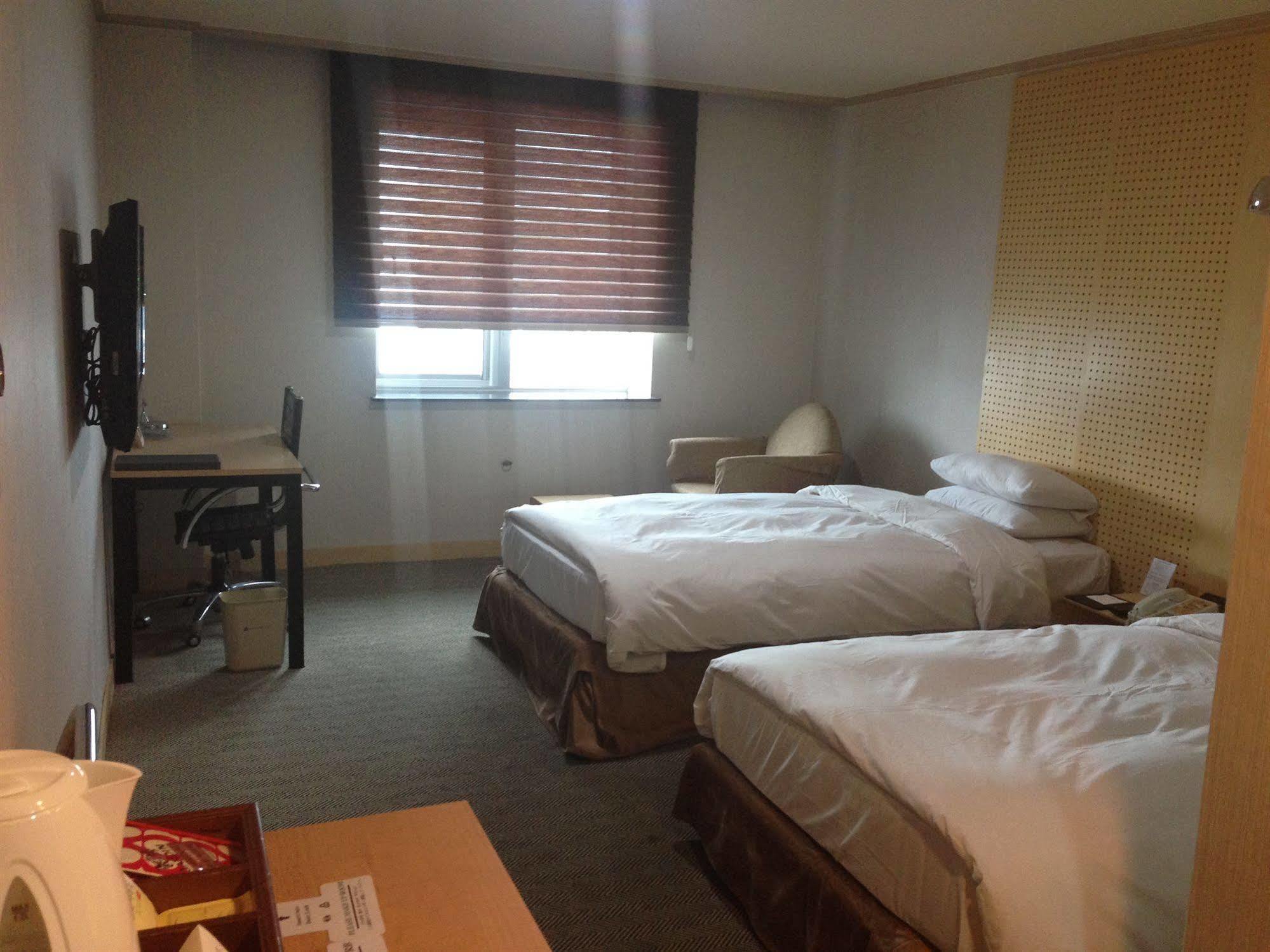 Changwon Hotel Exterior photo
