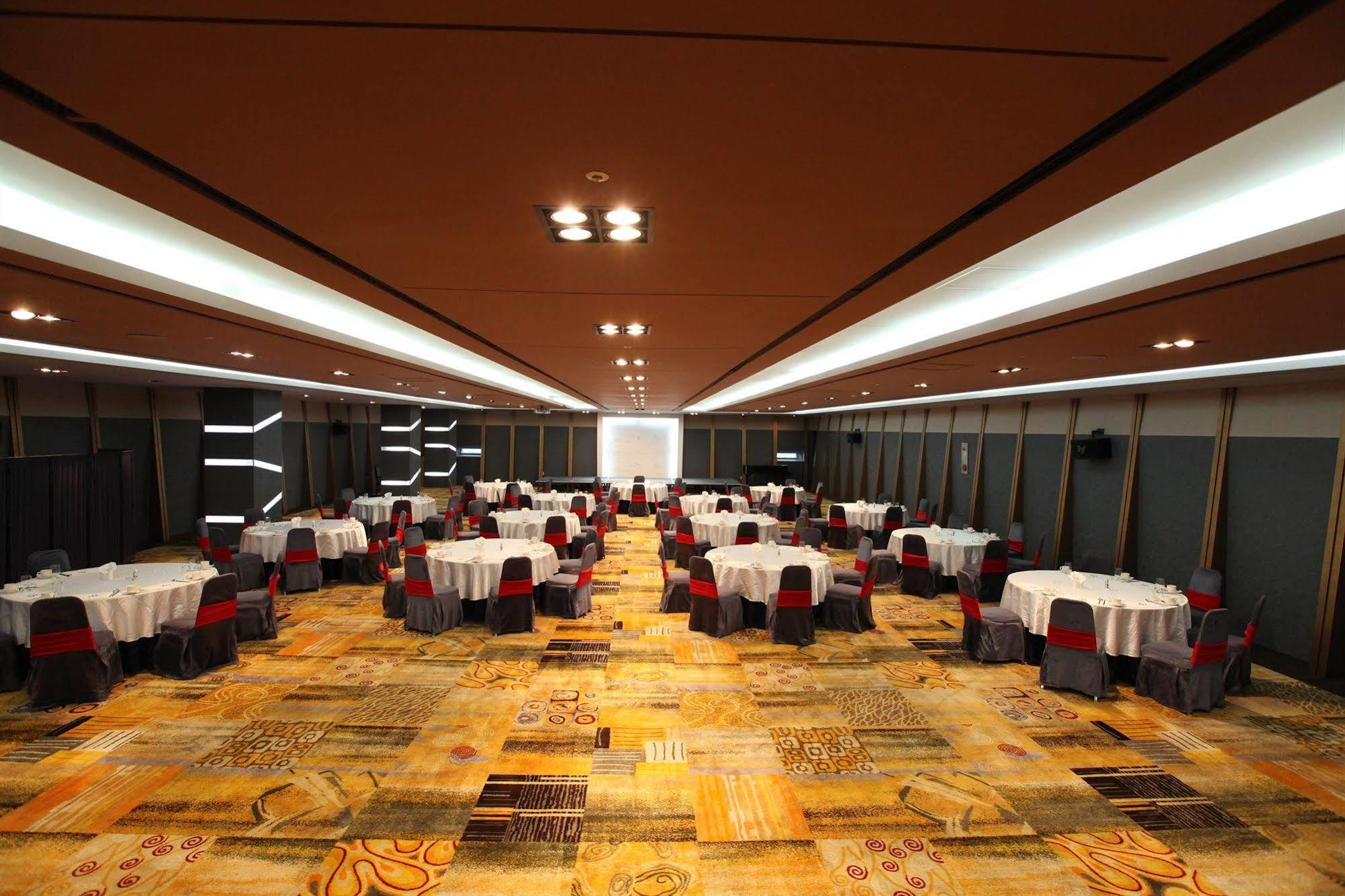 Changwon Hotel Exterior photo