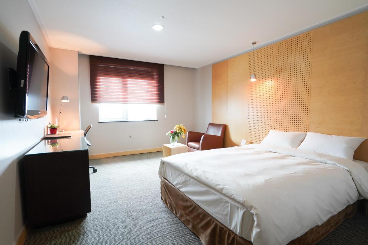 Changwon Hotel Exterior photo