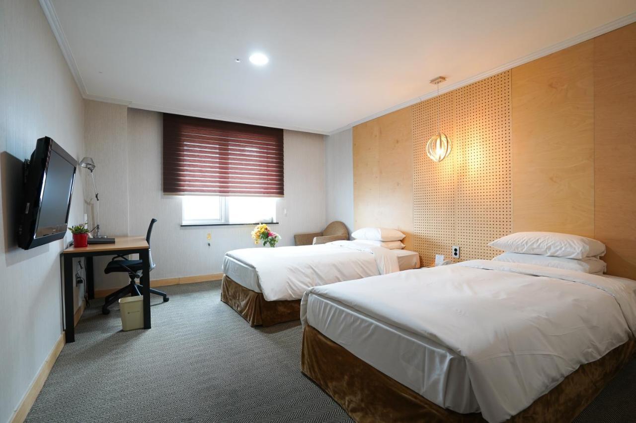 Changwon Hotel Exterior photo